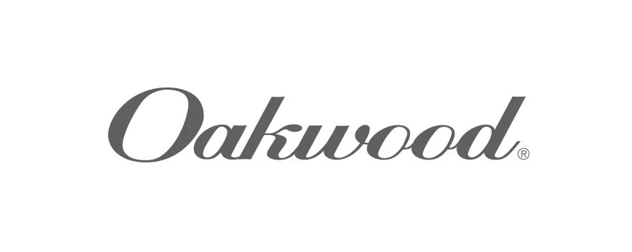 Elegant Oakwood logo in grayscale with registered trademark symbol